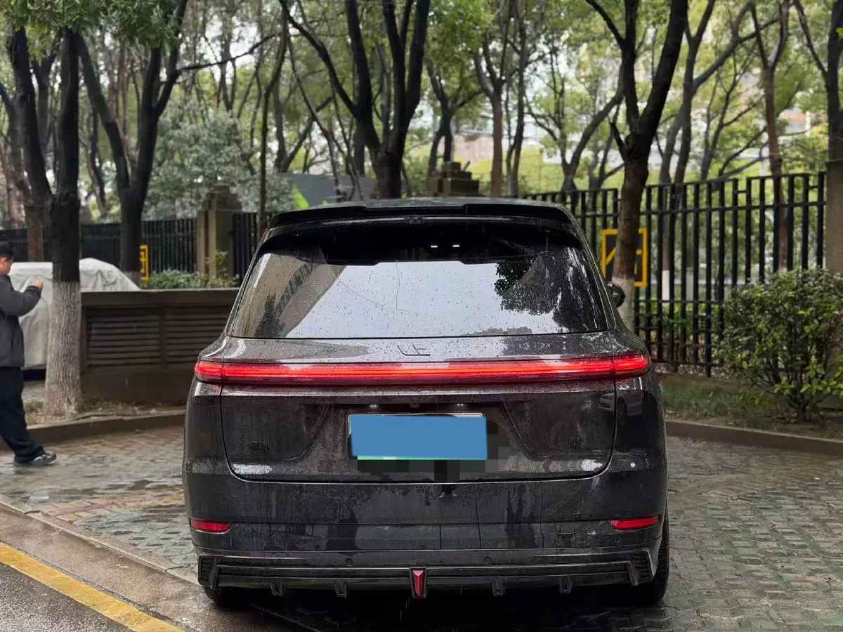 2025 Li L9 Range Extended 154HP REEV,autocango,china used car exporter,china ev exporter,chinese used car exporter,chinese used ev exporter