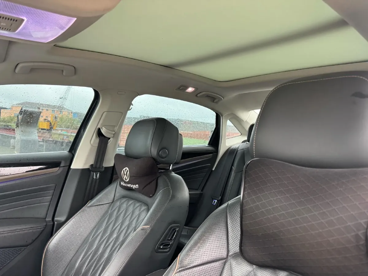 2020 Volkswagen Passat 2.0T 186HP L4 7DCT,autocango,china used car exporter,china ev exporter,chinese used car exporter,chinese used ev exporter