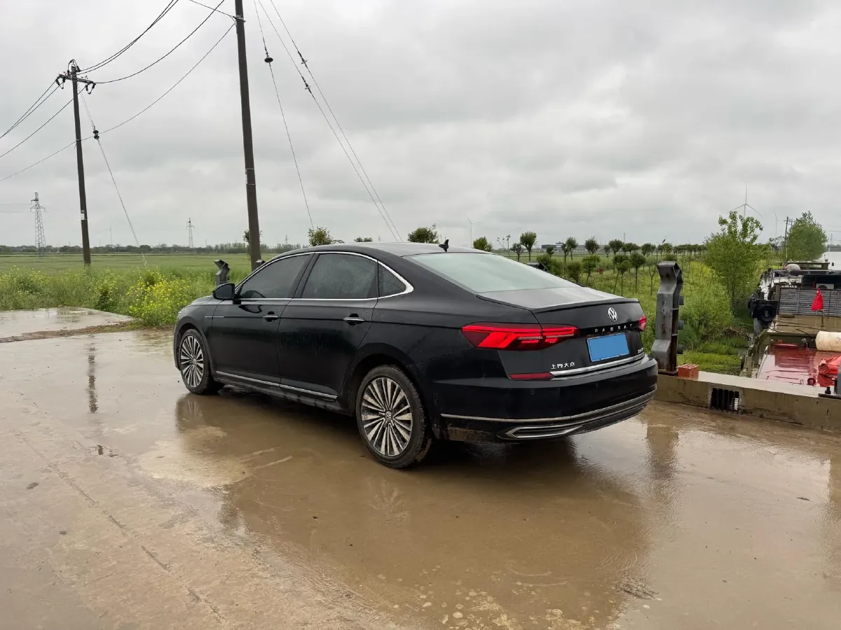 2020 Volkswagen Passat 2.0T 186HP L4 7DCT,autocango,china used car exporter,china ev exporter,chinese used car exporter,chinese used ev exporter