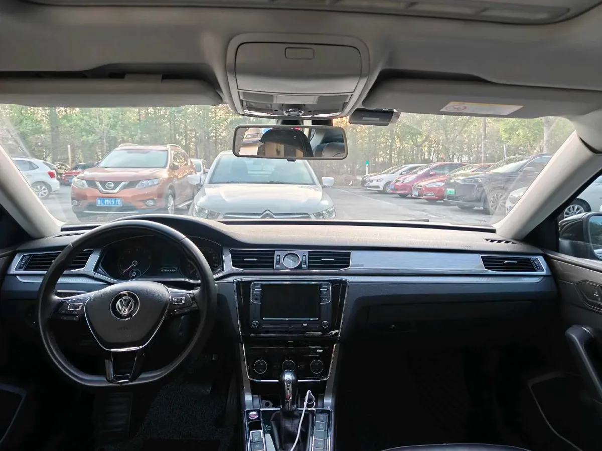 2017 Volkswagen Passat 1.8T 180HP L4 7DCT,autocango,china used car exporter,china ev exporter,chinese used car exporter,chinese used ev exporter