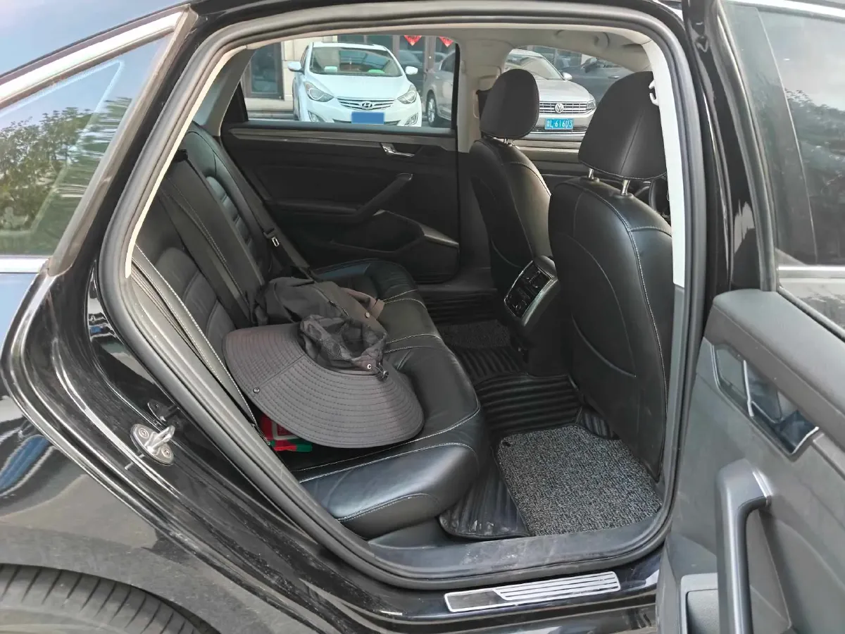 2017 Volkswagen Passat 1.8T 180HP L4 7DCT,autocango,china used car exporter,china ev exporter,chinese used car exporter,chinese used ev exporter