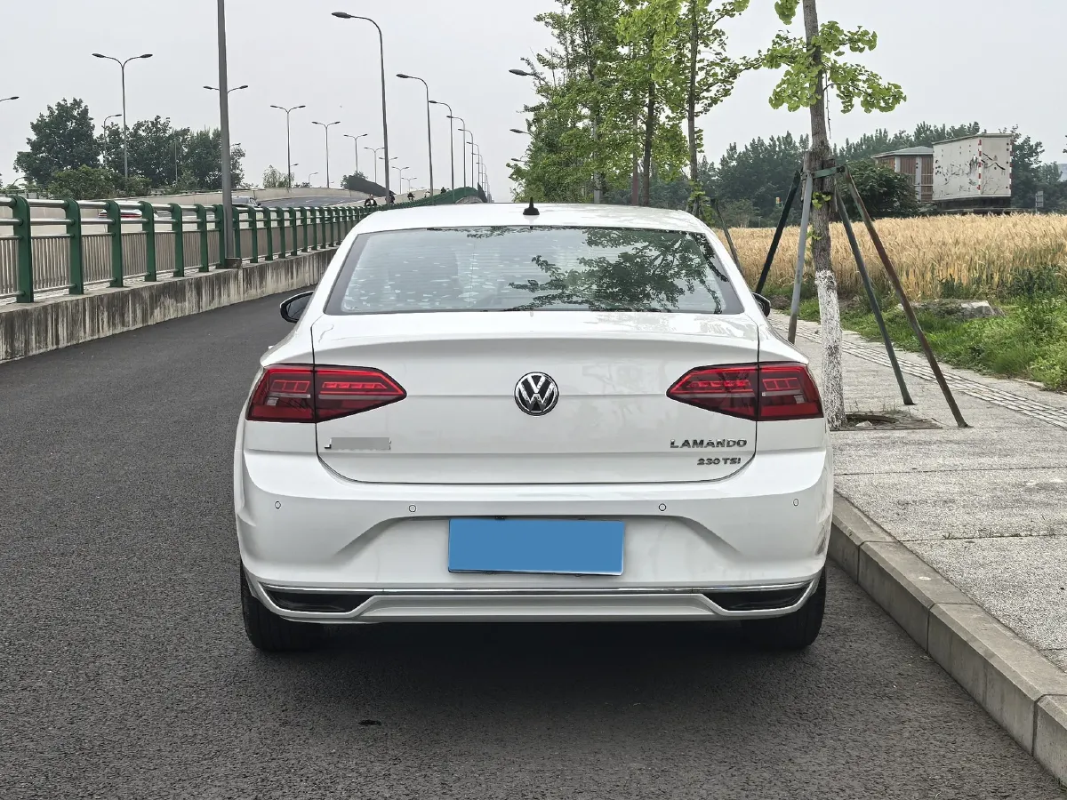 2019 Volkswagen T-Cross 1.4T 150HP L4 7DCT,autocango,china used car exporter,china ev exporter,chinese used car exporter,chinese used ev exporter