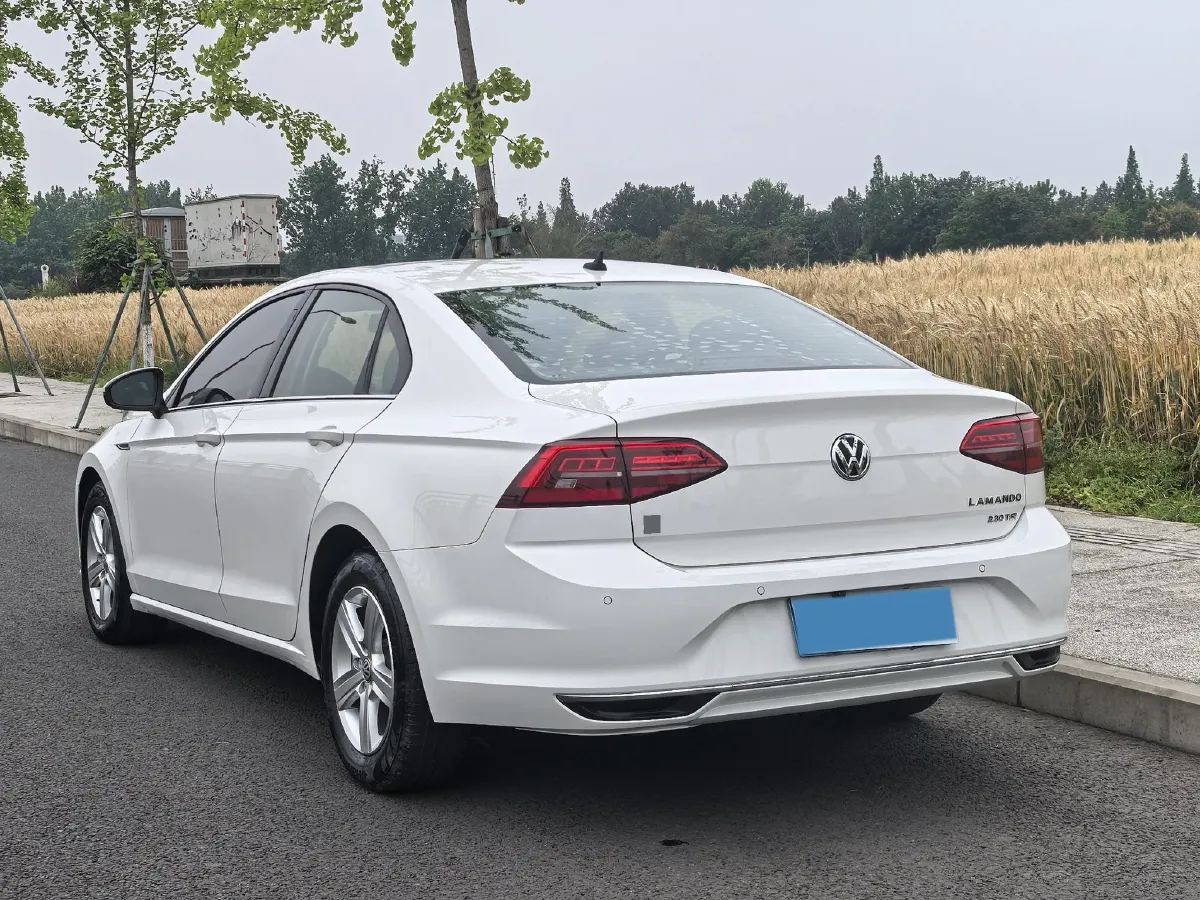 2019 Volkswagen T-Cross 1.4T 150HP L4 7DCT,autocango,china used car exporter,china ev exporter,chinese used car exporter,chinese used ev exporter