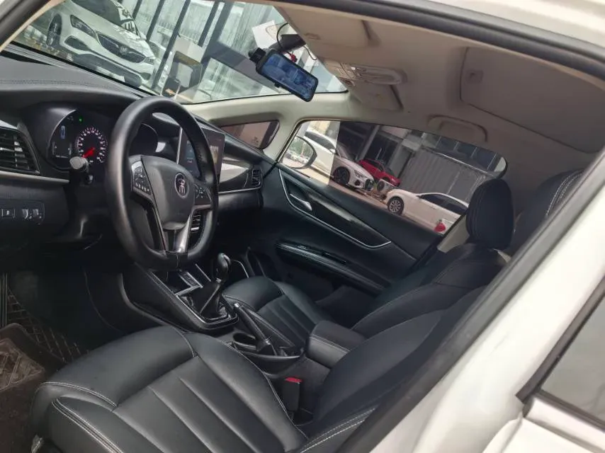 2019 BYD Song MAX 1.5T 160HP L4 6MT,autocango,china used car exporter,china ev exporter,chinese used car exporter,chinese used ev exporter