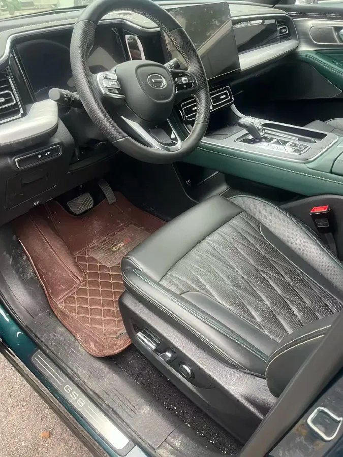 2022 GAC Trumpchi GS8 2.0T 252HP L4 8AT,autocango,china used car exporter,china ev exporter,chinese used car exporter,chinese used ev exporter