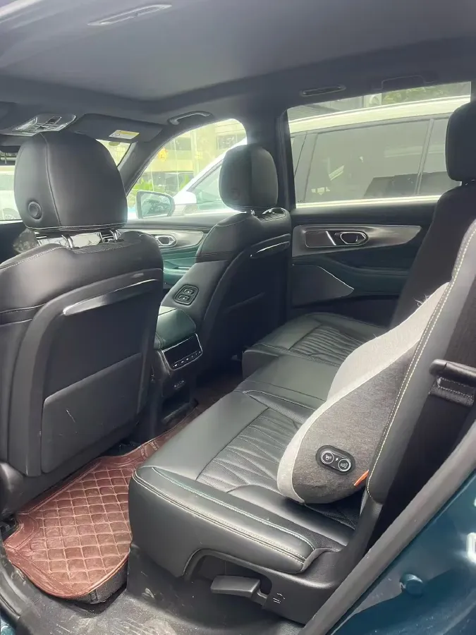 2022 GAC Trumpchi GS8 2.0T 252HP L4 8AT,autocango,china used car exporter,china ev exporter,chinese used car exporter,chinese used ev exporter