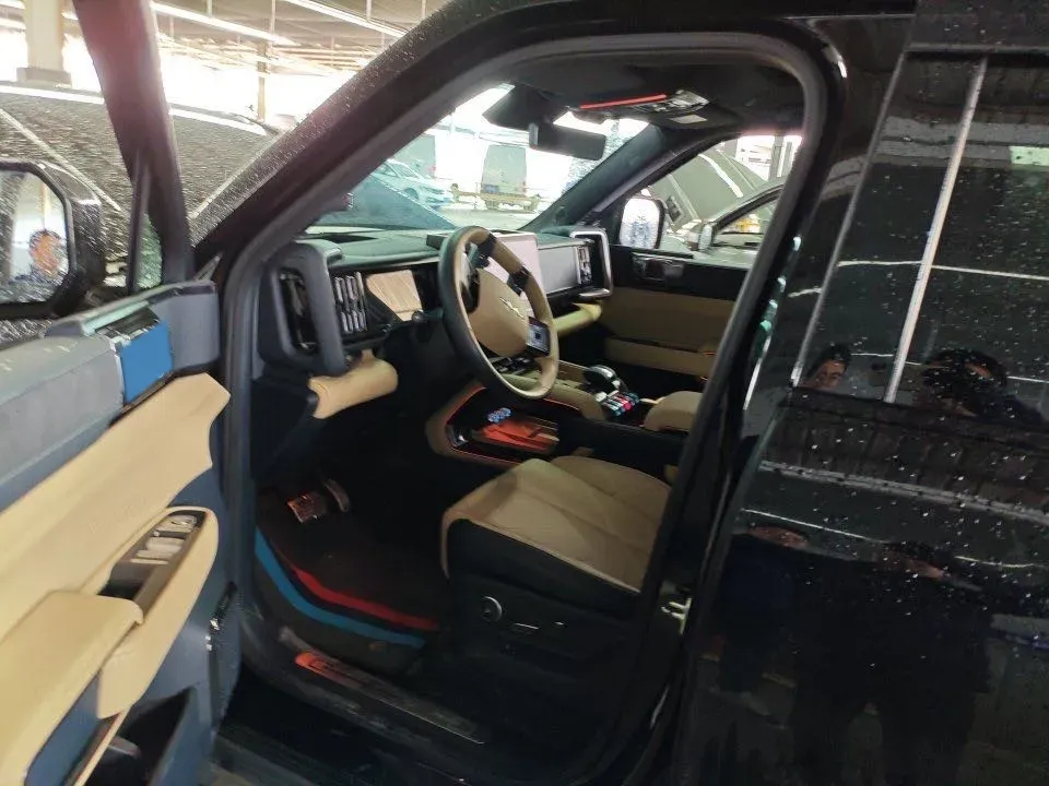 2023 FangChengBao Bao 5 1.5T 194HP L4 E-CVT PHEV 31.8KWH,autocango,china used car exporter,china ev exporter,chinese used car exporter,chinese used ev exporter