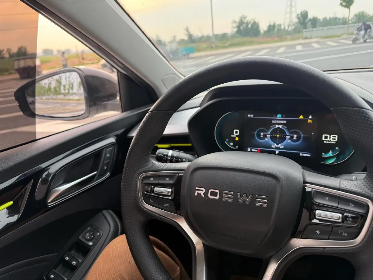 2021 Roewe i5 1.5L 120HP L4 CVT,autocango,china used car exporter,china ev exporter,chinese used car exporter,chinese used ev exporter