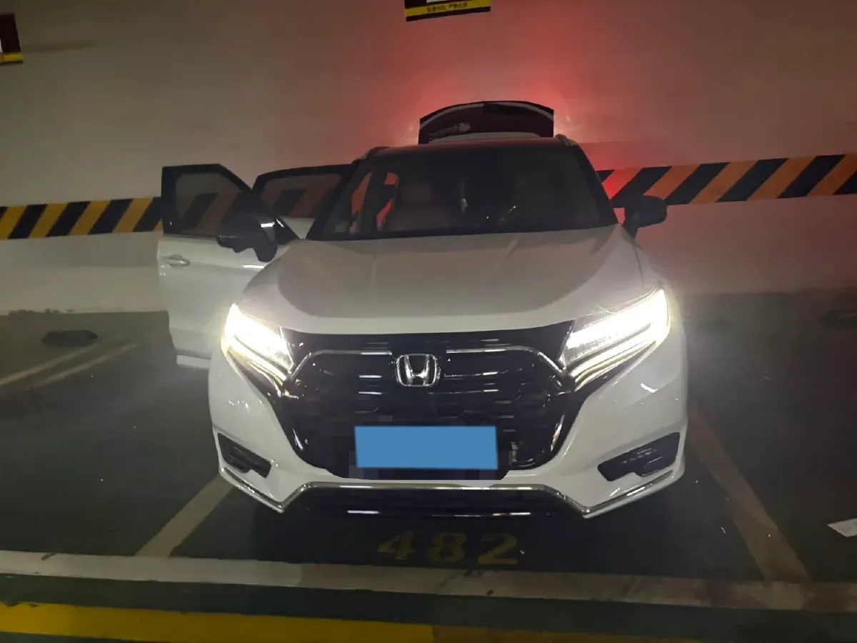 2020 Honda UR-V 2.0T 272HP L4 9AT,autocango,china used car exporter,china ev exporter,chinese used car exporter,chinese used ev exporter