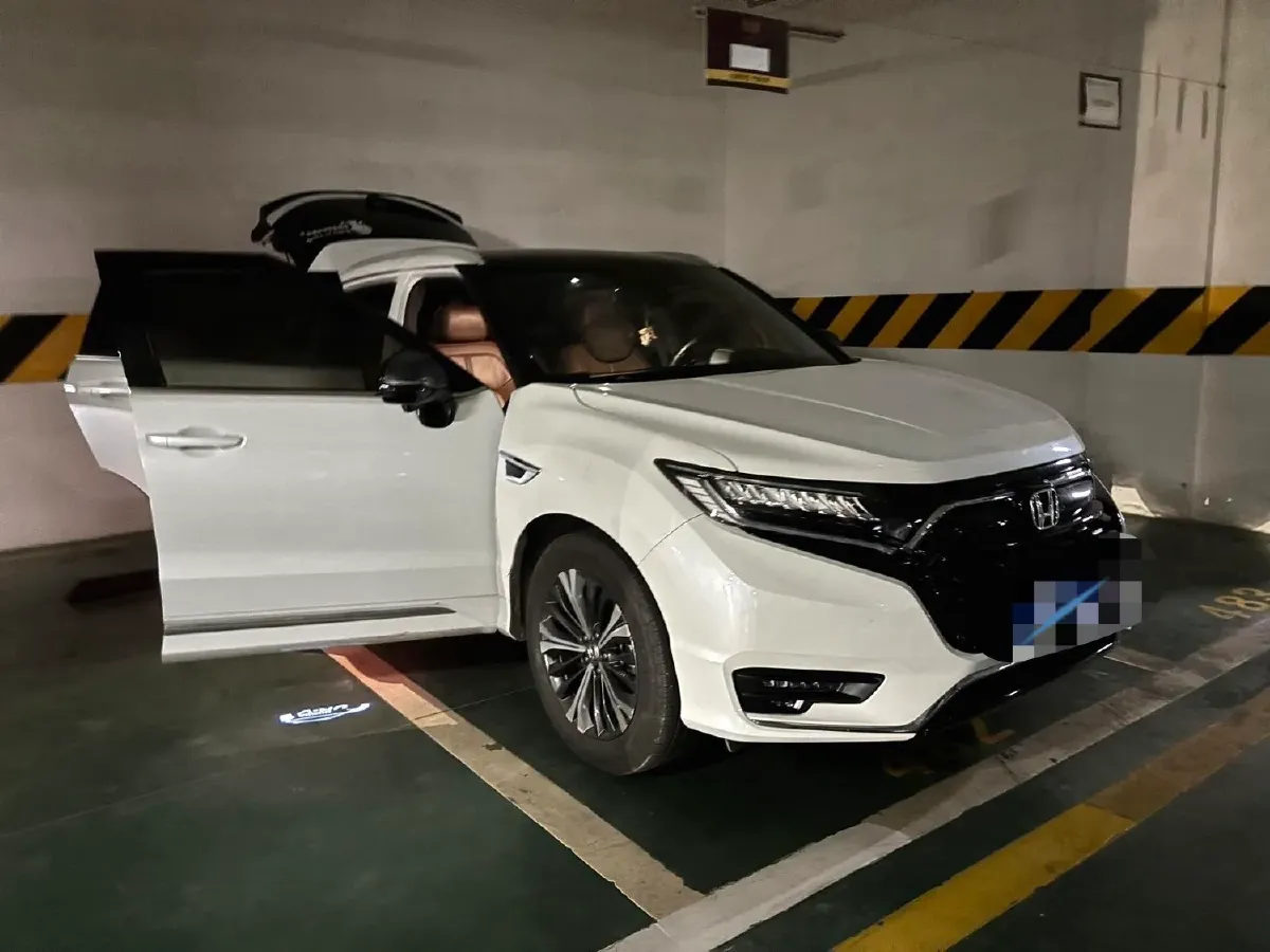 2020 Honda UR-V 2.0T 272HP L4 9AT,autocango,china used car exporter,china ev exporter,chinese used car exporter,chinese used ev exporter