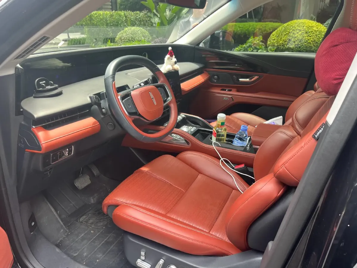 2023 Lincoln Nautilus 2.0T 261HP L4 8AT,autocango,china used car exporter,china ev exporter,chinese used car exporter,chinese used ev exporter