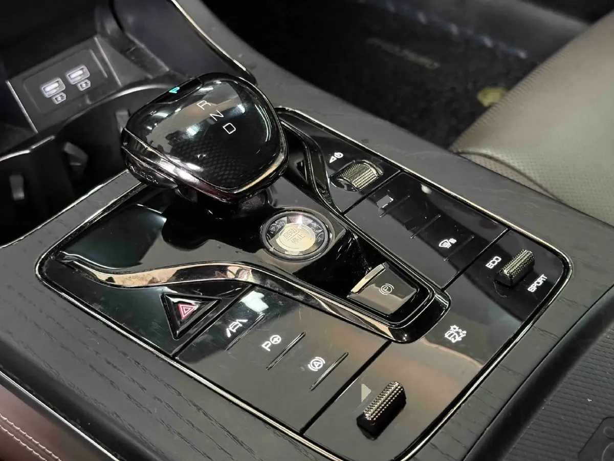 2020 Lincoln MKZ 2.0T 196HP L4 6AT,autocango,china used car exporter,china ev exporter,chinese used car exporter,chinese used ev exporter