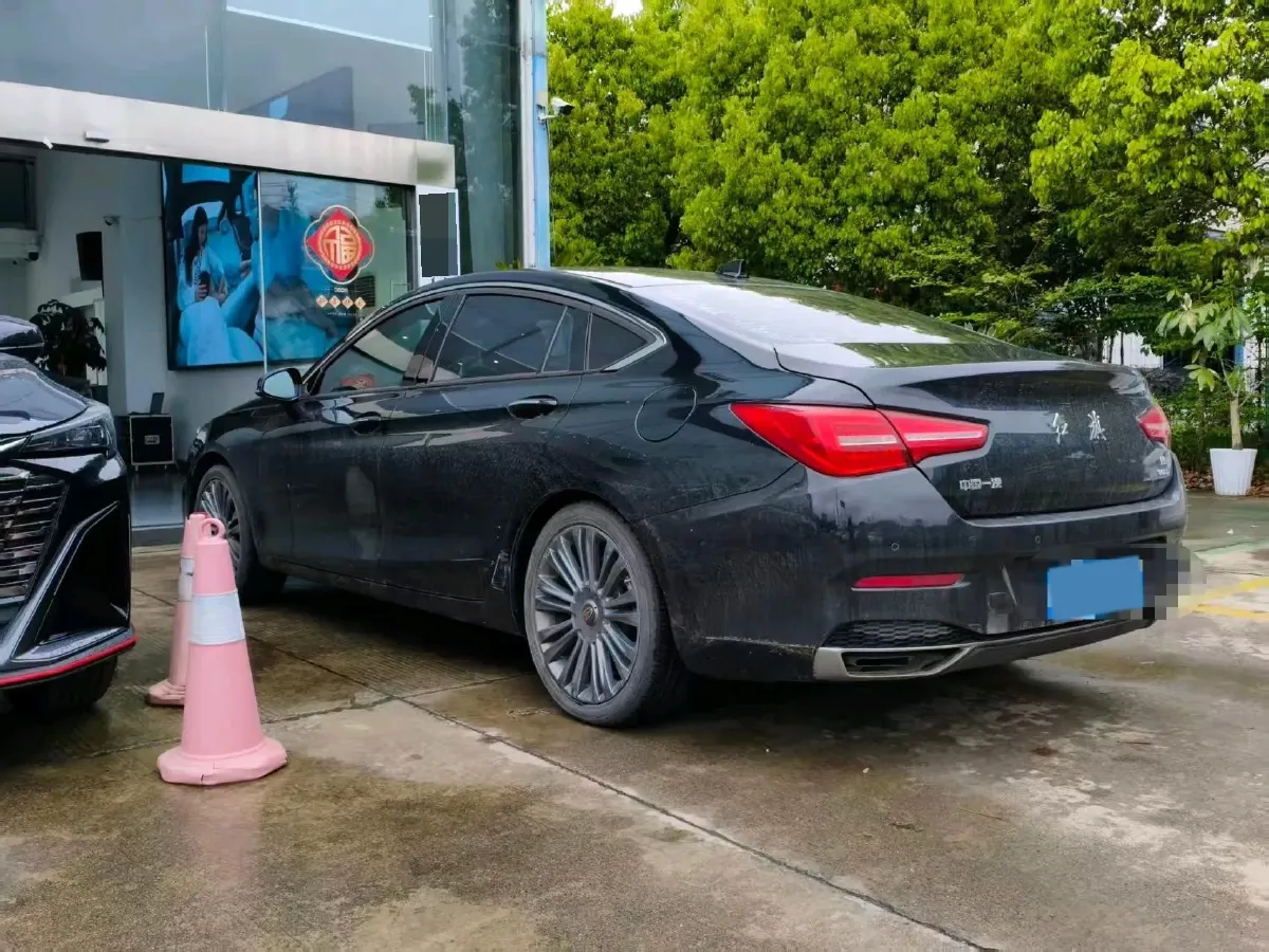 2020 HongQi H5 1.5T 169HP L4 7DCT,autocango,china used car exporter,china ev exporter,chinese used car exporter,chinese used ev exporter