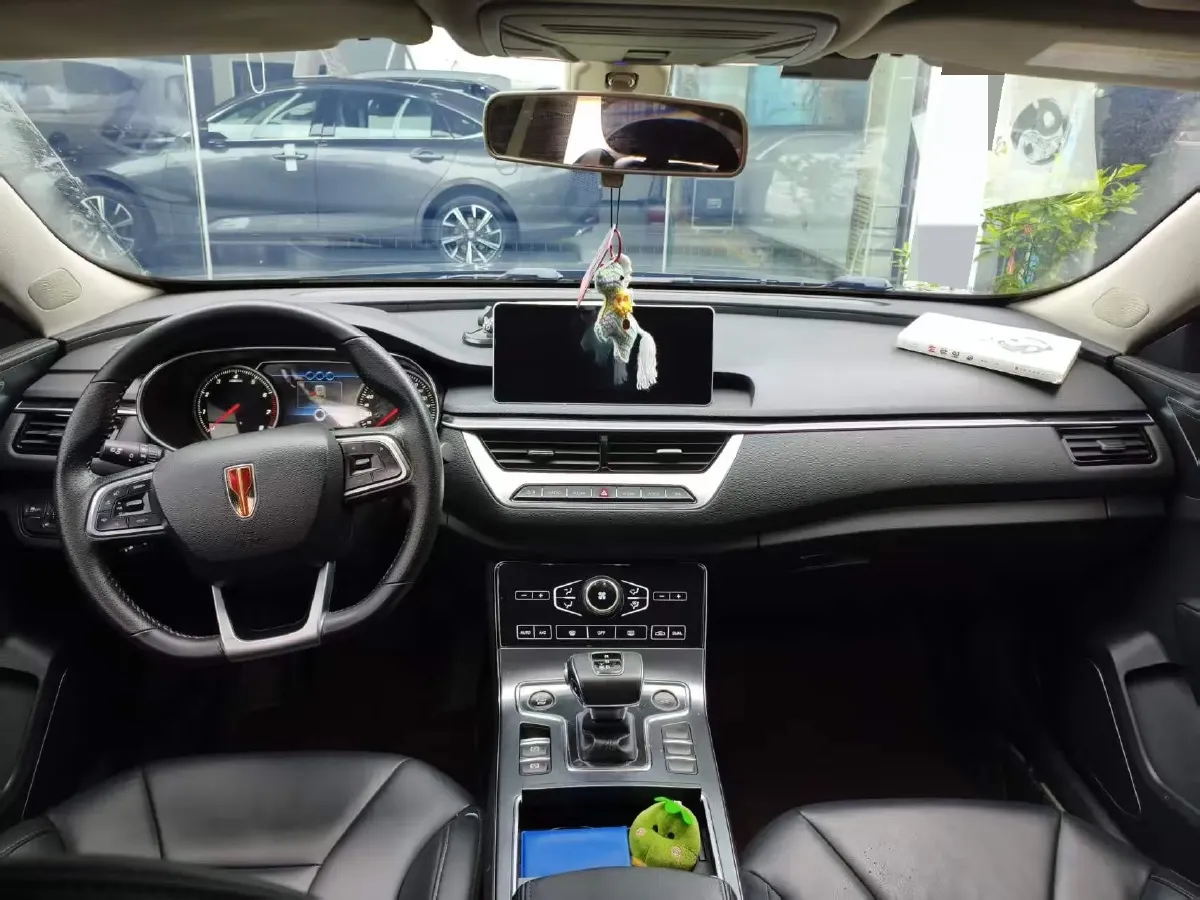 2020 HongQi H5 1.5T 169HP L4 7DCT,autocango,china used car exporter,china ev exporter,chinese used car exporter,chinese used ev exporter