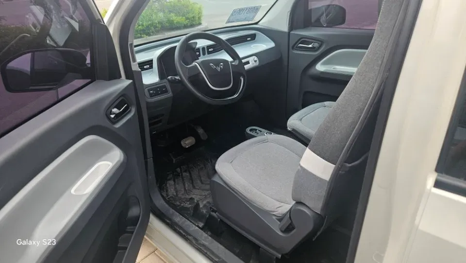 2020 WuLing HongGuang MINI EV BEV 9.3KWH,autocango,china used car exporter,china ev exporter,chinese used car exporter,chinese used ev exporter