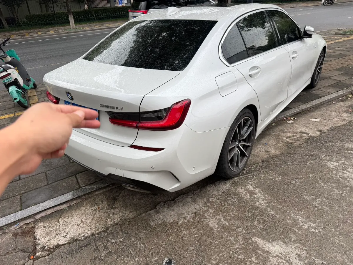 2021 BMW 3 Series 2.0T 184HP L4 8AT,autocango,china used car exporter,china ev exporter,chinese used car exporter,chinese used ev exporter