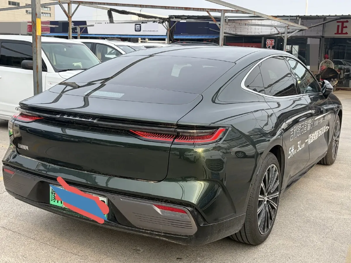 2025 Geely Galaxy Starshine 8 1.5T 163HP L4 3DHT PHEV 27.69KWH,autocango,china used car exporter,china ev exporter,chinese used car exporter,chinese used ev exporter