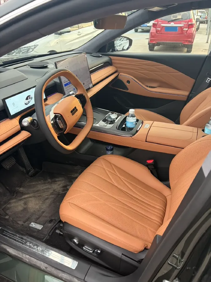 2025 Geely Galaxy Starshine 8 1.5T 163HP L4 3DHT PHEV 27.69KWH,autocango,china used car exporter,china ev exporter,chinese used car exporter,chinese used ev exporter