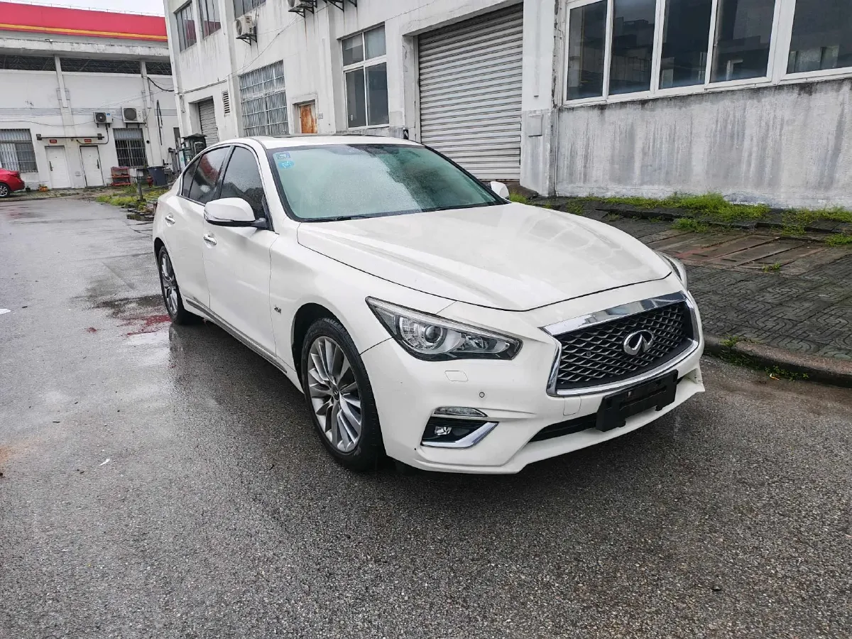 2018 Jeep Grand Commander 2.0T 265HP L4 9AT,autocango,china used car exporter,china ev exporter,chinese used car exporter,chinese used ev exporter