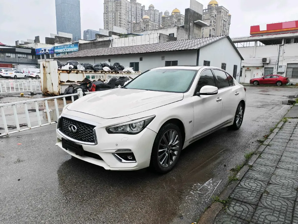 2018 Jeep Grand Commander 2.0T 265HP L4 9AT,autocango,china used car exporter,china ev exporter,chinese used car exporter,chinese used ev exporter