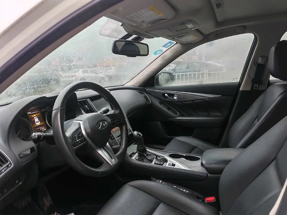 2018 Jeep Grand Commander 2.0T 265HP L4 9AT,autocango,china used car exporter,china ev exporter,chinese used car exporter,chinese used ev exporter