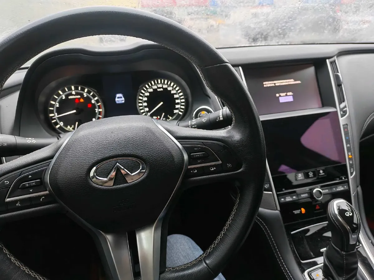 2018 Jeep Grand Commander 2.0T 265HP L4 9AT,autocango,china used car exporter,china ev exporter,chinese used car exporter,chinese used ev exporter