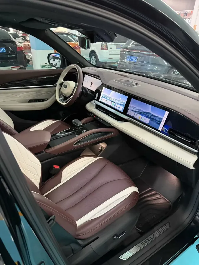 2021 Geely Monjaro 2.0T 218HP L4 7DCT,autocango,china used car exporter,china ev exporter,chinese used car exporter,chinese used ev exporter