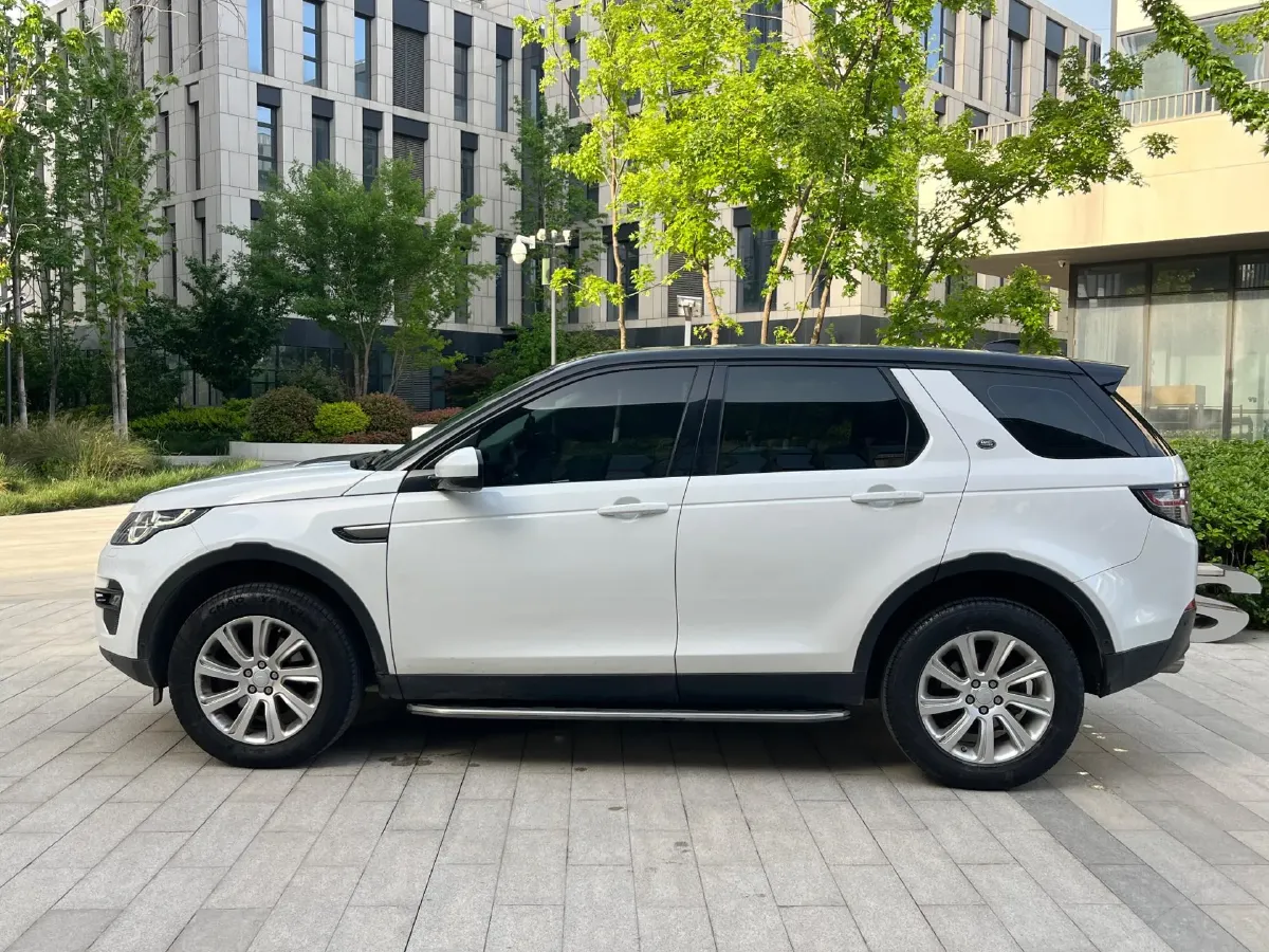 2018 Land Rover Discovery Sport 2.0T 241HP L4 9AT,autocango,china used car exporter,china ev exporter,chinese used car exporter,chinese used ev exporter
