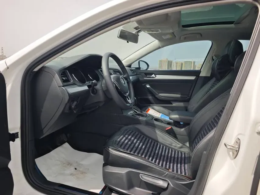 2017 Volkswagen Lamando 1.4T 131HP L4 7DCT,autocango,china used car exporter,china ev exporter,chinese used car exporter,chinese used ev exporter