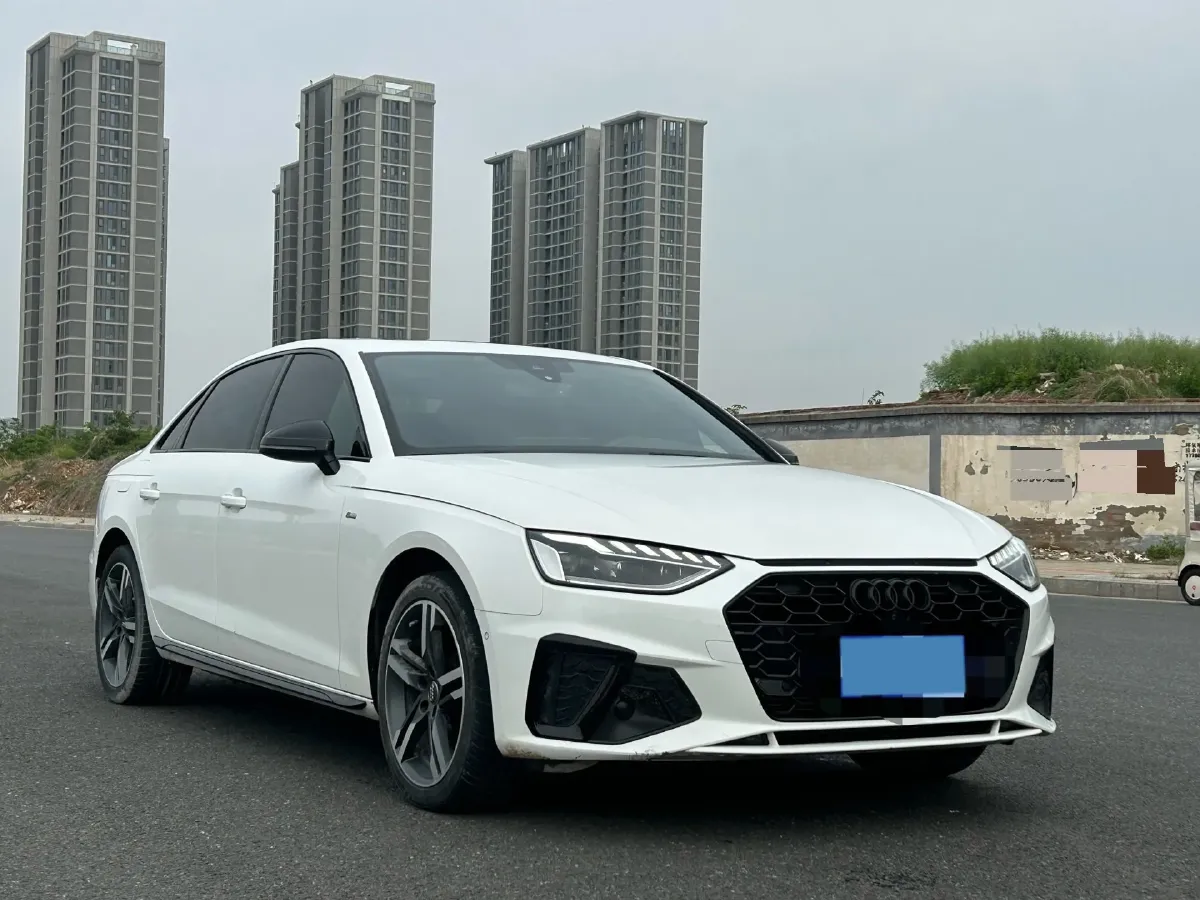 2023 Audi A4L 2.0T 190HP L4 7DCT,autocango,china used car exporter,china ev exporter,chinese used car exporter,chinese used ev exporter