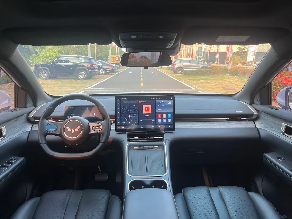 2024 WuLing XingGuangS BEV 60KWH,autocango,china used car exporter,china ev exporter,chinese used car exporter,chinese used ev exporter