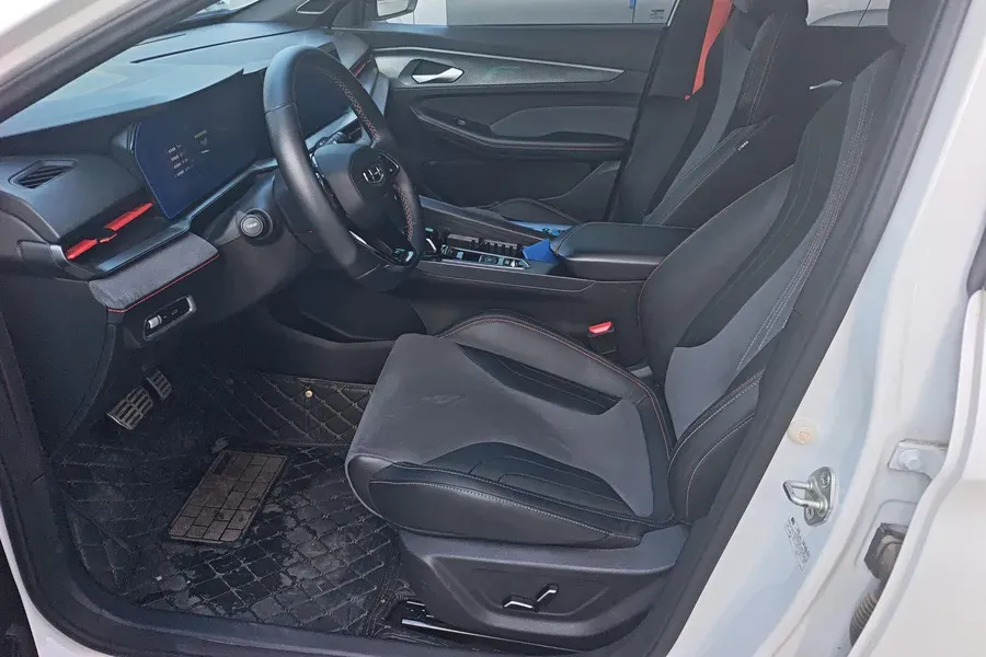 2022 Geely Binray 1.5T 181HP L4 7DCT,autocango,china used car exporter,china ev exporter,chinese used car exporter,chinese used ev exporter