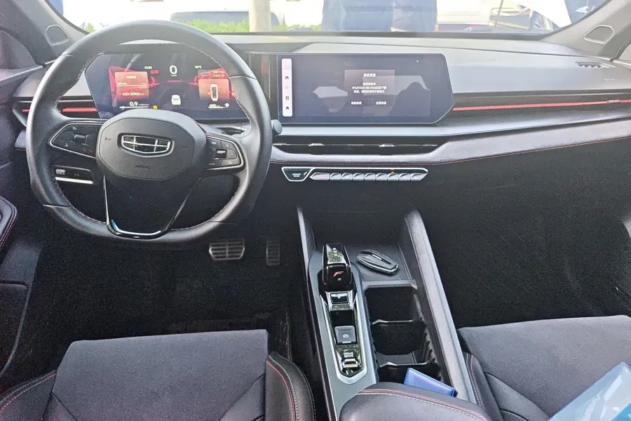 2022 Geely Binray 1.5T 181HP L4 7DCT,autocango,china used car exporter,china ev exporter,chinese used car exporter,chinese used ev exporter