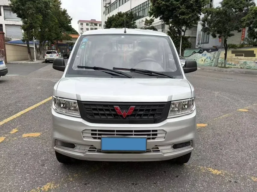 2019 WuLing RongGuang New Truck 1.5L 107HP L4 5MT,autocango,china used car exporter,china ev exporter,chinese used car exporter,chinese used ev exporter