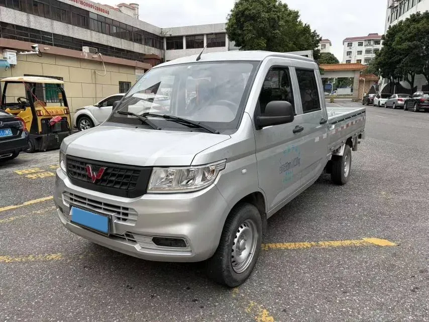 2019 WuLing RongGuang New Truck 1.5L 107HP L4 5MT,autocango,china used car exporter,china ev exporter,chinese used car exporter,chinese used ev exporter