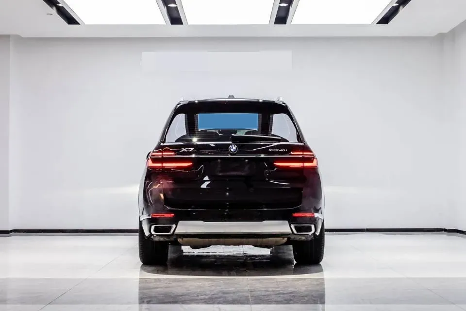 2023 BMW X7 3.0T 381HP L6 8AT,autocango,china used car exporter,china ev exporter,chinese used car exporter,chinese used ev exporter