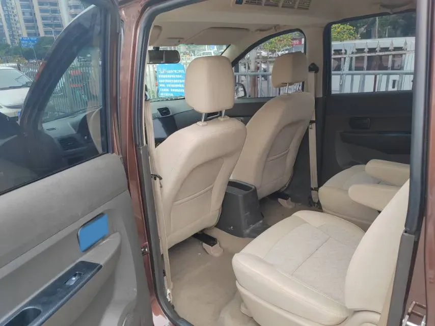2016 WuLing HongGuang 1.5L 112HP L4 5MT,autocango,china used car exporter,china ev exporter,chinese used car exporter,chinese used ev exporter