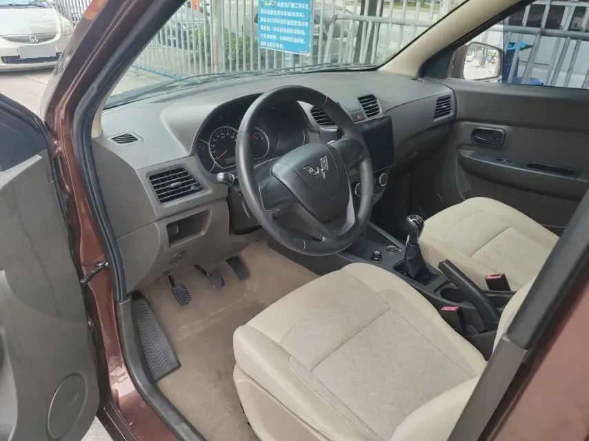 2016 WuLing HongGuang 1.5L 112HP L4 5MT,autocango,china used car exporter,china ev exporter,chinese used car exporter,chinese used ev exporter