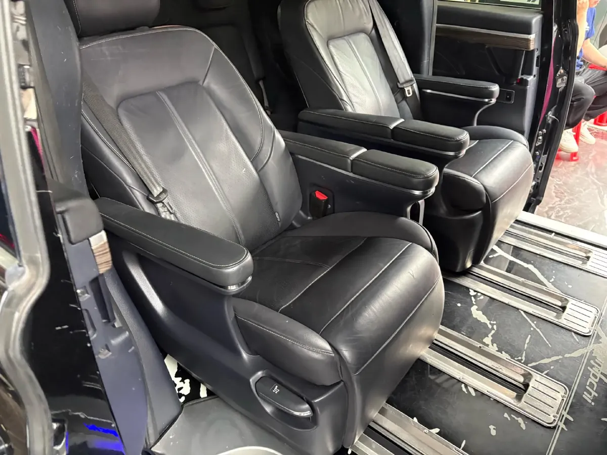 2021 GAC Trumpchi M8 2.0T 252HP L4 8AT,autocango,china used car exporter,china ev exporter,chinese used car exporter,chinese used ev exporter