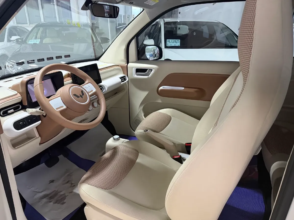 2024 WuLing HongGuang MINI EV BEV 17.3KWH,autocango,china used car exporter,china ev exporter,chinese used car exporter,chinese used ev exporter