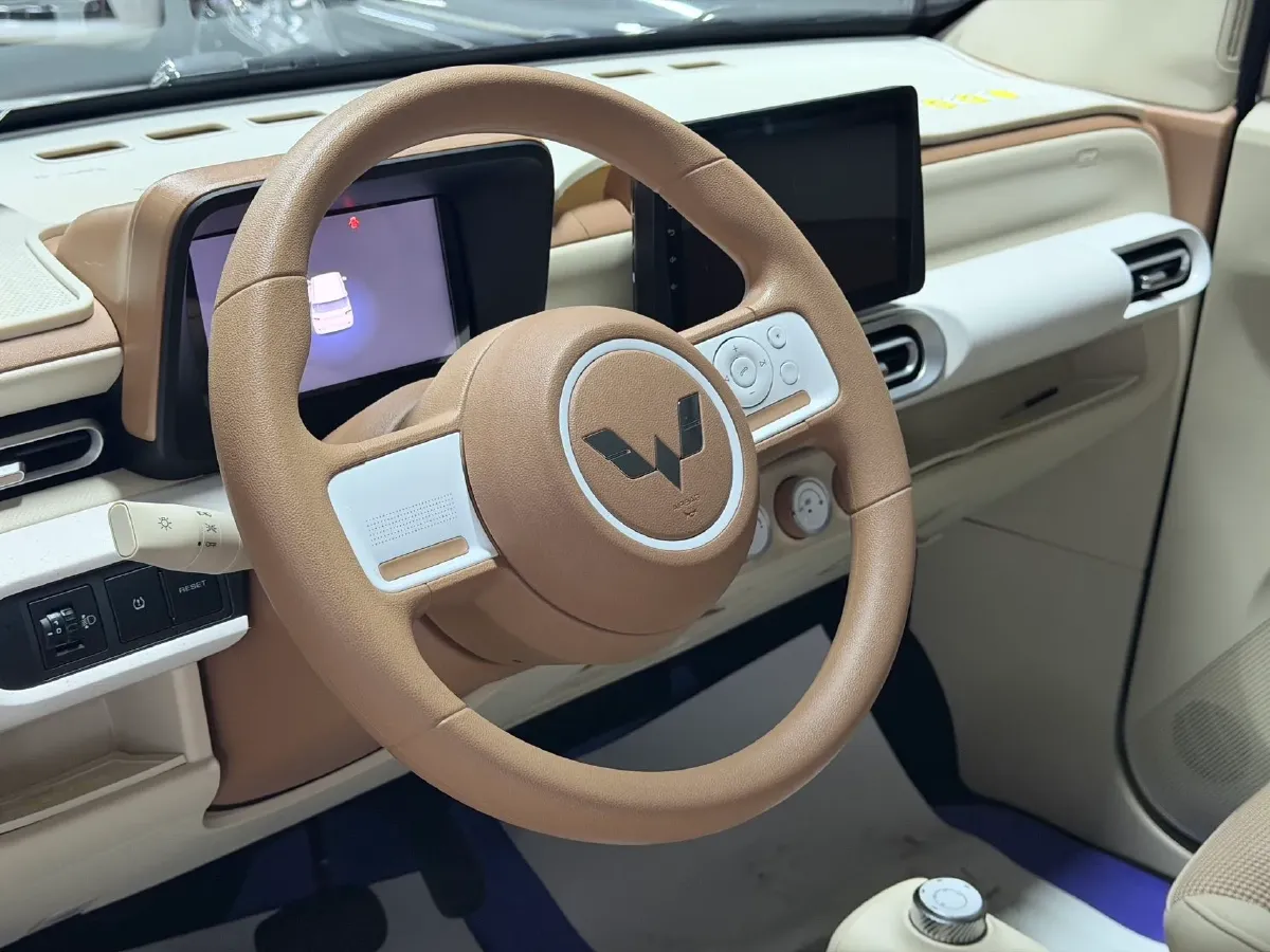 2024 WuLing HongGuang MINI EV BEV 17.3KWH,autocango,china used car exporter,china ev exporter,chinese used car exporter,chinese used ev exporter