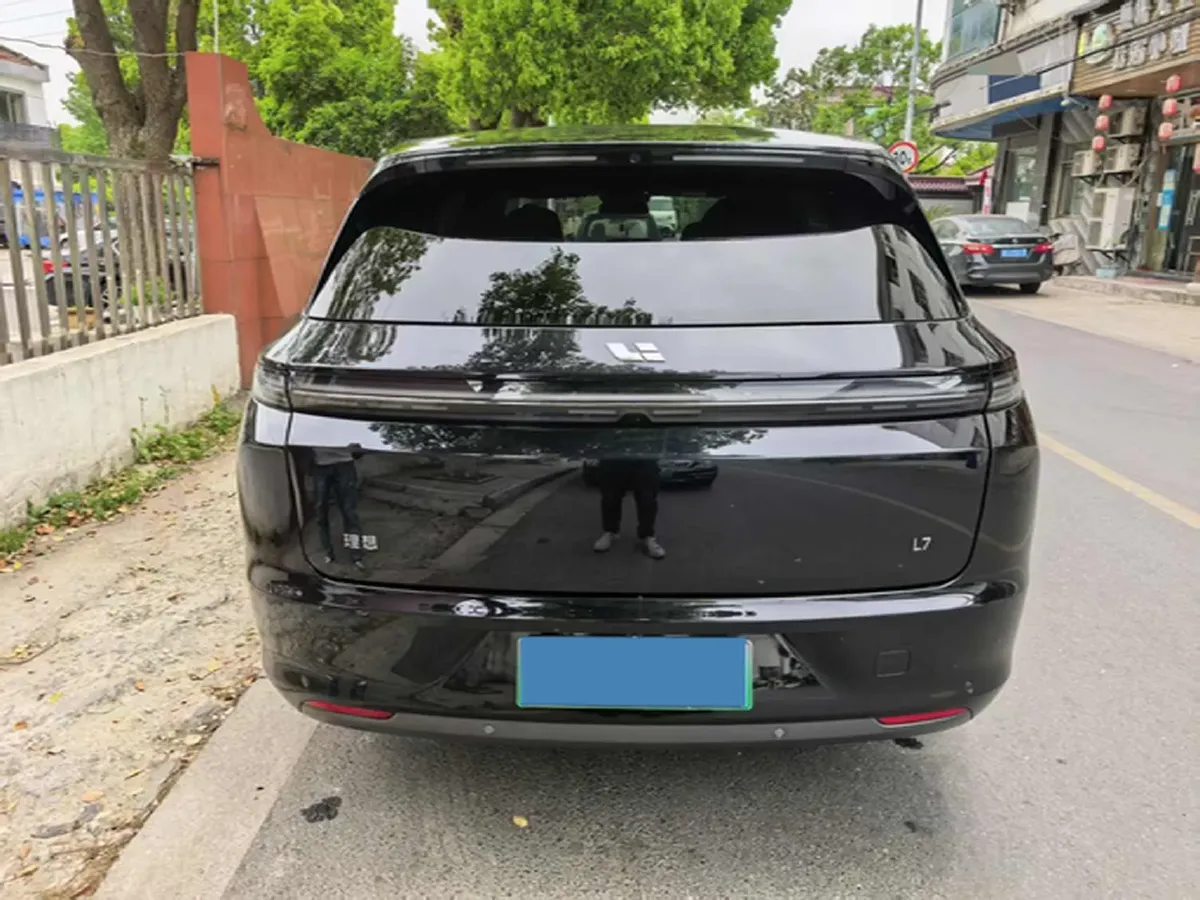 2024 Li L7 Range Extended 154HP REEV 42.8KWH,autocango,china used car exporter,china ev exporter,chinese used car exporter,chinese used ev exporter