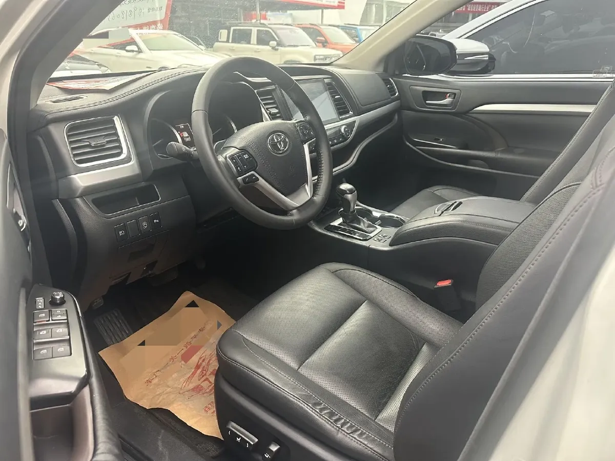 2018 Toyota Highlander 2.0T 220HP L4 6AT,autocango,china used car exporter,china ev exporter,chinese used car exporter,chinese used ev exporter