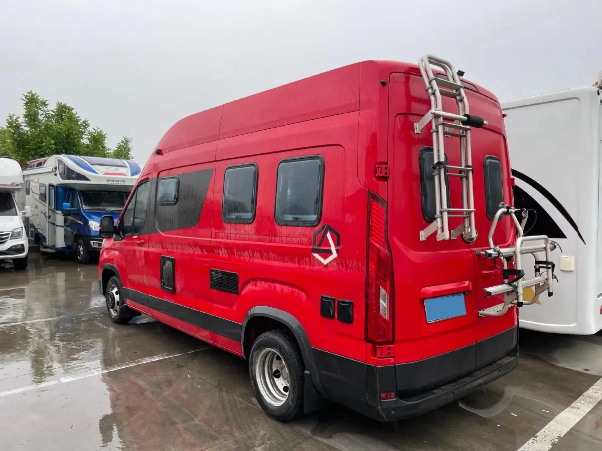 2020 YuTong T7 3.5T 313HP V6 10AT,autocango,china used car exporter,china ev exporter,chinese used car exporter,chinese used ev exporter