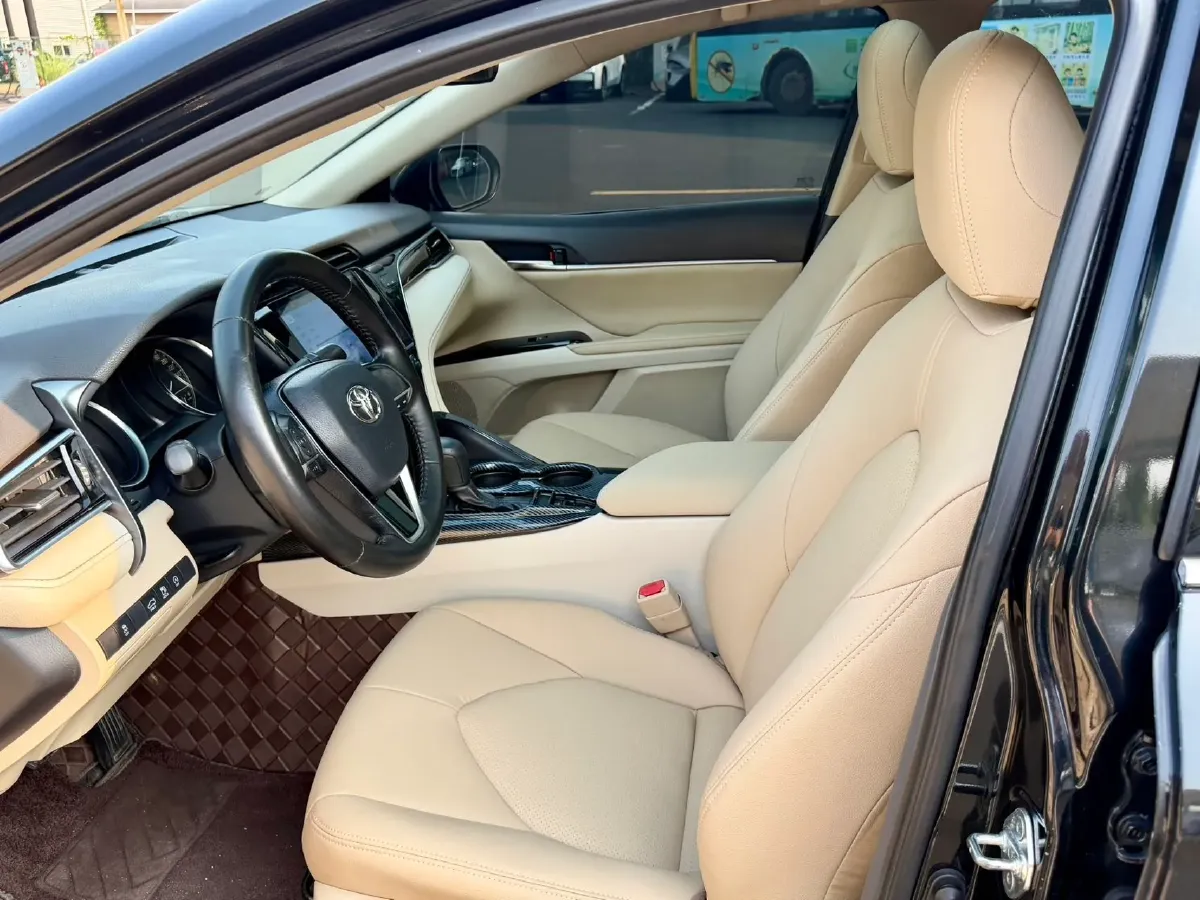 2019 Toyota Camry 2.0L 178HP L4 CVT,autocango,china used car exporter,china ev exporter,chinese used car exporter,chinese used ev exporter