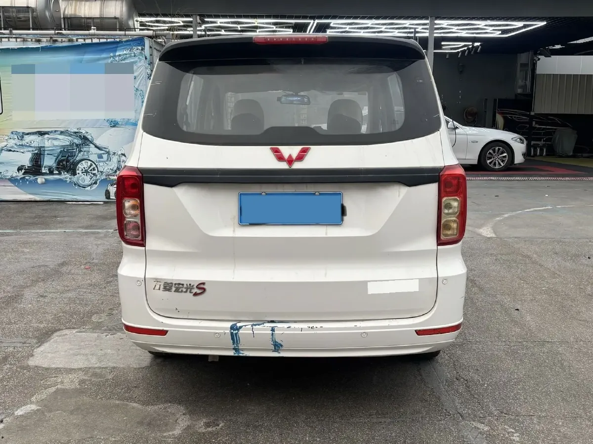 2021 WuLing HongGuang 1.5L 99HP L4 6MT,autocango,china used car exporter,china ev exporter,chinese used car exporter,chinese used ev exporter