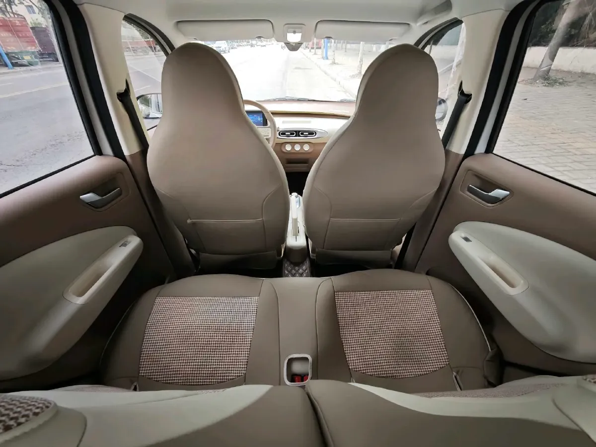 2025 WuLing HongGuang MINI EV BEV 16.2KWH,autocango,china used car exporter,china ev exporter,chinese used car exporter,chinese used ev exporter