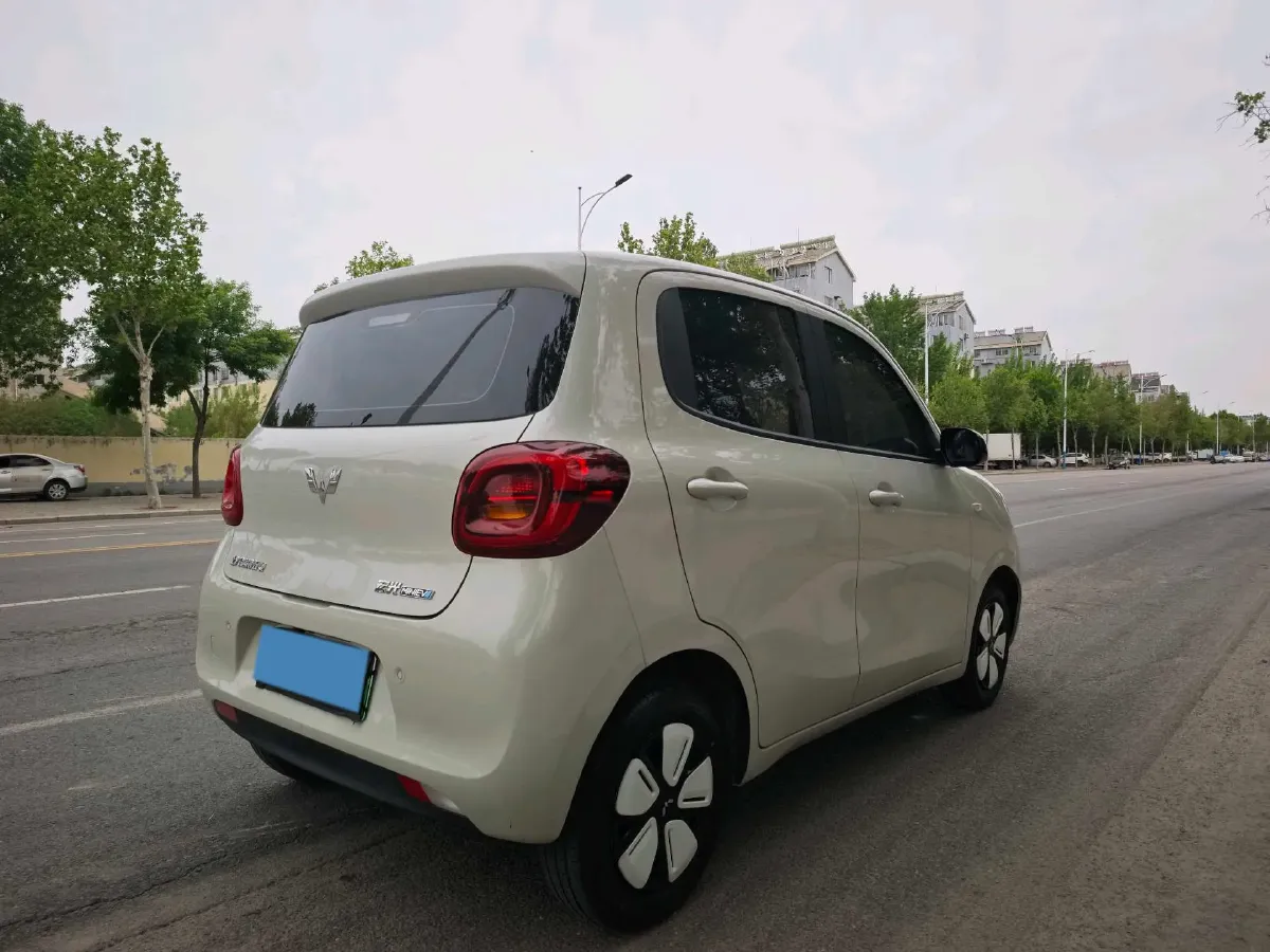2025 WuLing HongGuang MINI EV BEV 16.2KWH,autocango,china used car exporter,china ev exporter,chinese used car exporter,chinese used ev exporter