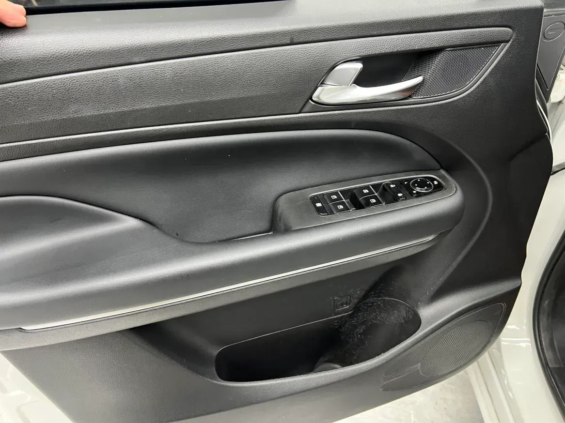 2021 GAC Trumpchi M6 1.5T 169HP L4 7DCT,autocango,china used car exporter,china ev exporter,chinese used car exporter,chinese used ev exporter