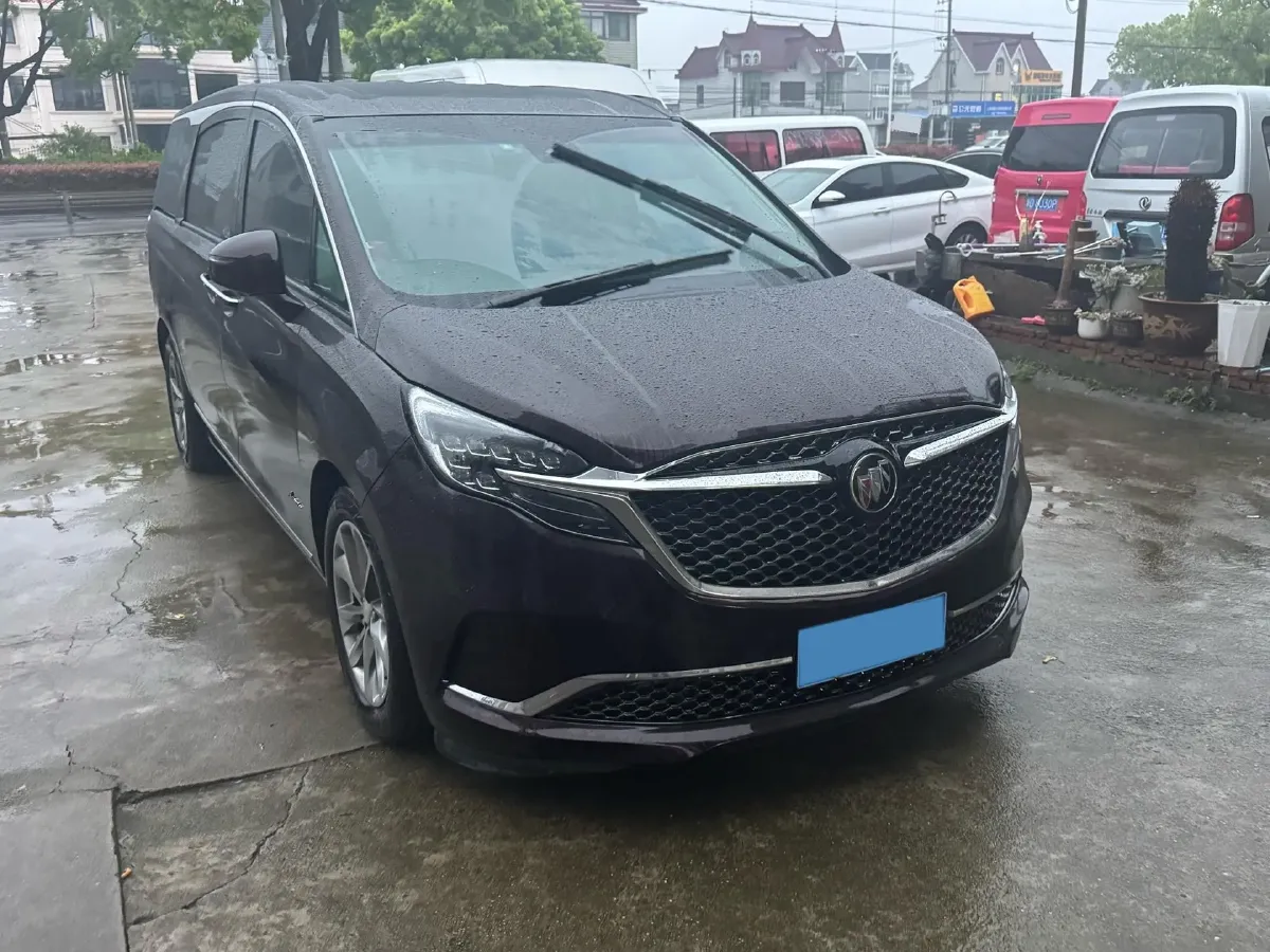 2022 Buick GL8 2.0T 237HP L4 9AT,autocango,china used car exporter,china ev exporter,chinese used car exporter,chinese used ev exporter
